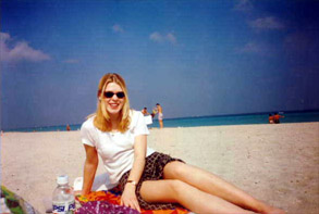 Joanne on a beuatiful beach, man check out those legs! Phwaor!